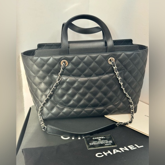 CHANEL Black Lambskin Cambon Shoulder/Tote - Picture 2 of 16